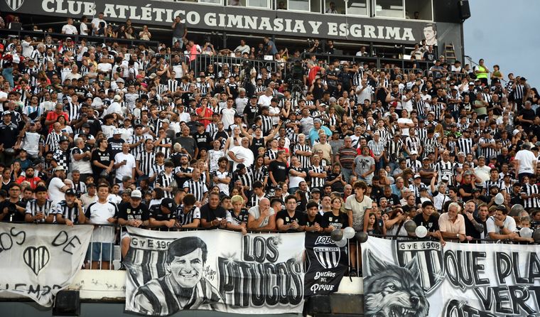 lobo gimnasia san lorenzo diluvio (24)