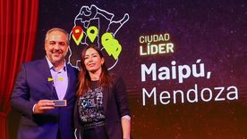 Matías Stevanato recibió la certificación durante un encuentro nacional de intendentes. Matías Stevanato recibió la certificación durante un encuentro nacional de intendentes.