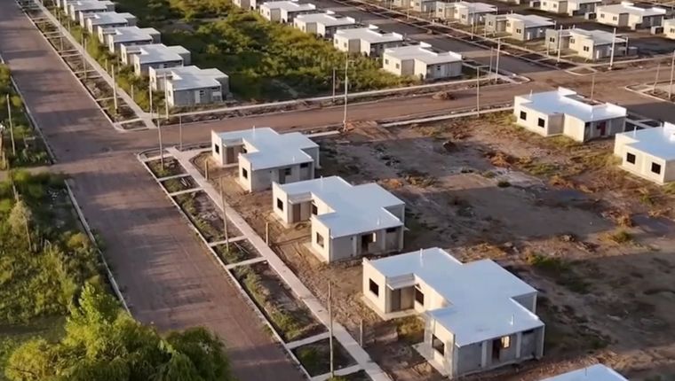 Tras la paralización de la obra nacional, el municipio de Tunuyán asumió el proyecto y en pocos días comenzará la entrega de viviendas a 300 familias.
