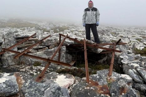 Daysi Rendo Gadea en el Monte Tumbledown, una de las zonas de combate en las Islas Malvinas. Daysi Rendo Gadea en el Monte Tumbledown, una de las zonas de combate en las Islas Malvinas.