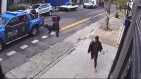 El hecho captado por las cámaras de seguridad Foto: Captura de video