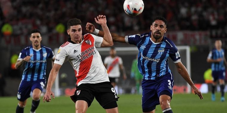Atlético Tucumán apostó al contraataque, River no pudo entrarle y el partido terminó en empate. Foto: River Plate
