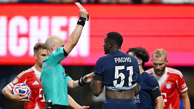 Confirmadas las sanciones a Pacho y Hernández antes del cruce con el Real Madrid