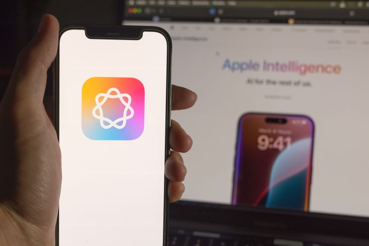 La actualización del sistema iOS 27 unifica la lectura de textos en aplicaciones de correo y mensajería para coordinar tareas cotidianas de forma autónoma en dispositivos Apple.
