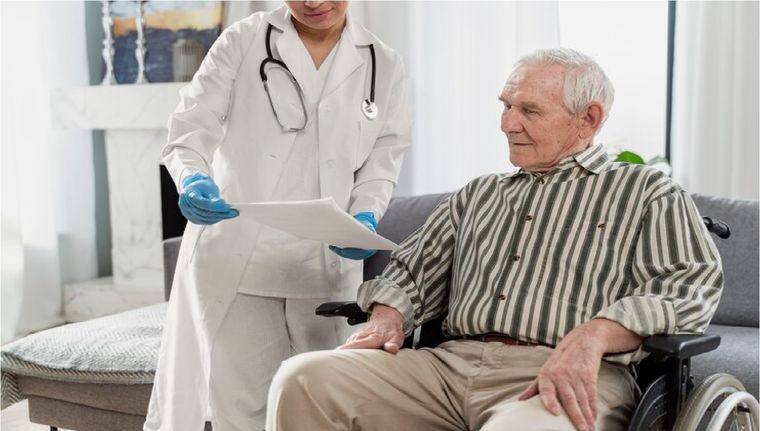 Los afiliados cuentan con un médico de cabecera asignado Foto: Freepik