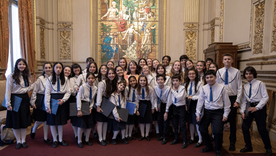El Gobierno disolvió el Coro Nacional de Niños.