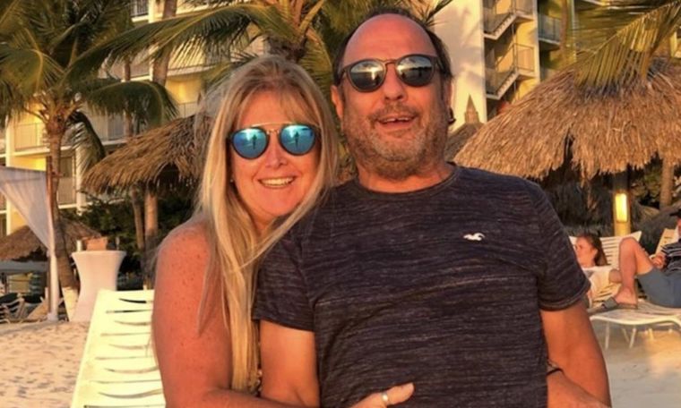 Baby Etchecopar anunció que se casará con Silvina Cupeiro El conductor de A24 contó detalles de lo que será la fiesta