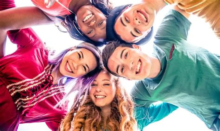 Dejemos que los hijos sean niños, adolescentes… y lleguen a ser adultos cuando les toque.