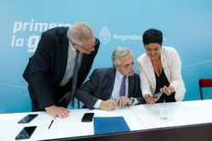 especialistas en educacion apoyan el lanzamiento de un sistema de registro