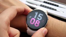 El sistema de Samsung avisa al usuario del smartwatch cinco minutos antes de un posible desmayo para evitar accidentes por caídas. El sistema de Samsung avisa al usuario del smartwatch cinco minutos antes de un posible desmayo para evitar accidentes por caídas.