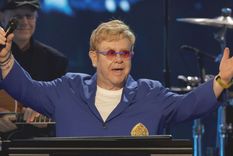 Elton John, el ícono que reveló haber perdido la visión de su ojo derecho por una infección. / @eltonjohn