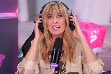 Viviana Canosa se vio obligada a dar explicaciones en vivo tras el comentario de Damián Rojo sobre el misterioso anillo que lleva en su mano anular. Viviana Canosa se vio obligada a dar explicaciones en vivo tras el comentario de Damián Rojo sobre el misterioso anillo que lleva en su mano anular.