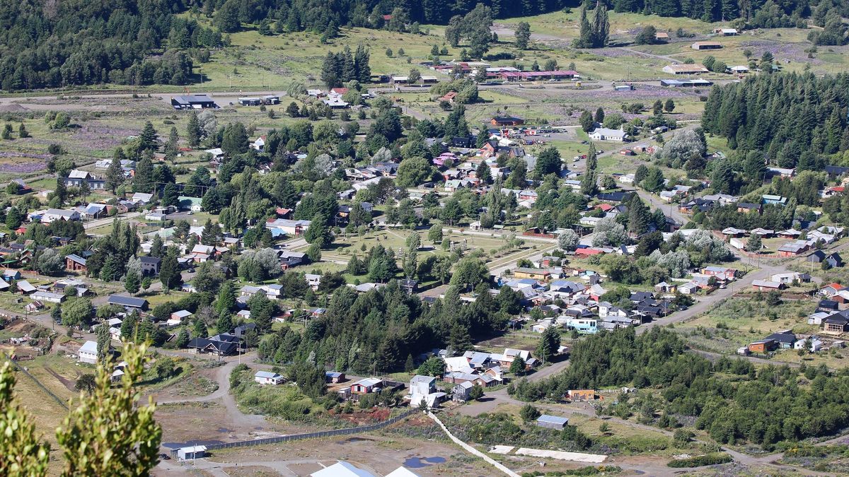 El pueblo de montaña de Chile que en otoño parece otro lugar