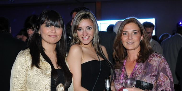 Las mujeres desplegaron todo su glam. Foto: Gerardo Gómez / MDZ