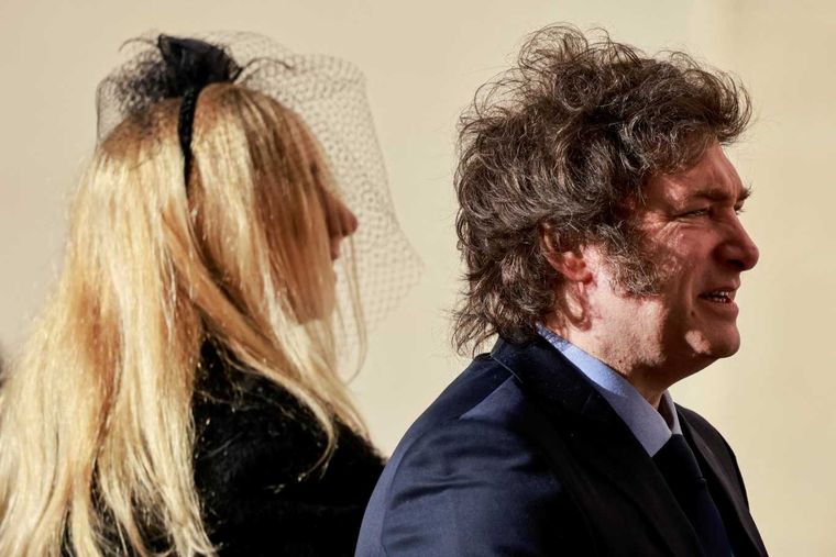 Milei llegó a la Argentina cerca de las 8.15 de hoy. Foto: EFE