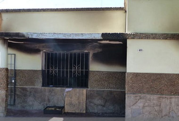 Casa quemada en calle Berutti.