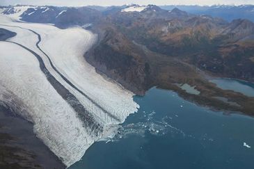 Alaska, indica el estudio, tiene glaciares que pueden generar grandes tsunamis. Foto Efe
