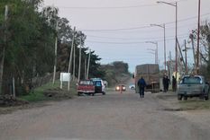 Un chofer de 48 años murió aplastado por una de las ruedas delanteras de su propio camión. Un chofer de 48 años murió aplastado por una de las ruedas delanteras de su propio camión.