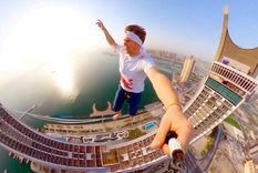 Jaan Roose El joven Roose, cumpliendo su hazaña en Qatar. Foto: Instagram / redbullqatar / jaantastic Jaan Roose El joven Roose, cumpliendo su hazaña en Qatar. Foto: Instagram / redbullqatar / jaantastic
