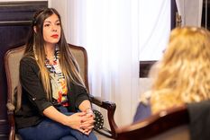 fue la primera policia en denunciar abusos y teme que haya represalias