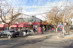 El comercio en el que se ocultó el malviviente. Foto: Google Street View. El comercio en el que se ocultó el malviviente. Foto: Google Street View.