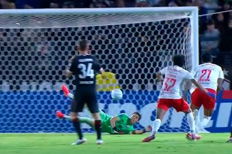 Santiago Beltrán salvó a River contra RB Bragantino. Santiago Beltrán salvó a River contra RB Bragantino.