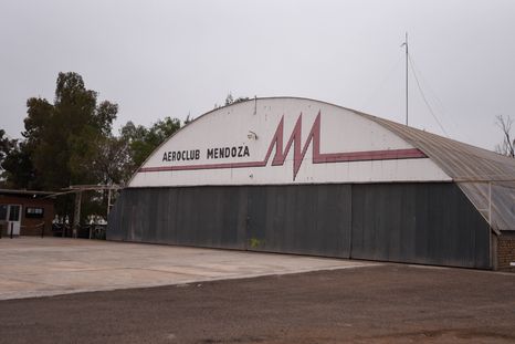Actualmente, el Aeroclub Mendoza está sin respuestas claras ni garantías sobre su traslado. Actualmente, el Aeroclub Mendoza está sin respuestas claras ni garantías sobre su traslado.