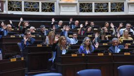 Las diferentes tribus peronistas en la Cámara Baja bonaerense dando su apoyo al endeudamiento de Axel Kicillof Las diferentes tribus peronistas en la Cámara Baja bonaerense dando su apoyo al endeudamiento de Axel Kicillof