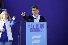 Axel Kicillof lanzo en La Plata su Movimiento Derecho al Futuro, con u mensaje a la interna peronista Es con todos Axel Kicillof lanzo en La Plata su Movimiento Derecho al Futuro, con u mensaje a la interna peronista Es con todos