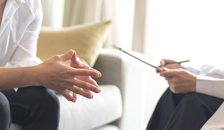 Las consecuencias de abandonar terapia en tiempos de crisis. Foto: Shutterstock