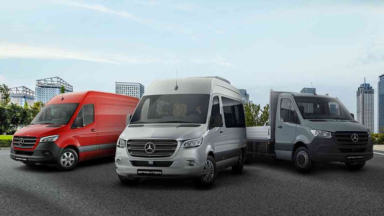 En septiembre, la Mercedes-Benz Sprinter en configuración Furgón mediano 311 CDI se comercializa con un precio inicial de&nbsp;54.784.777 pesos.