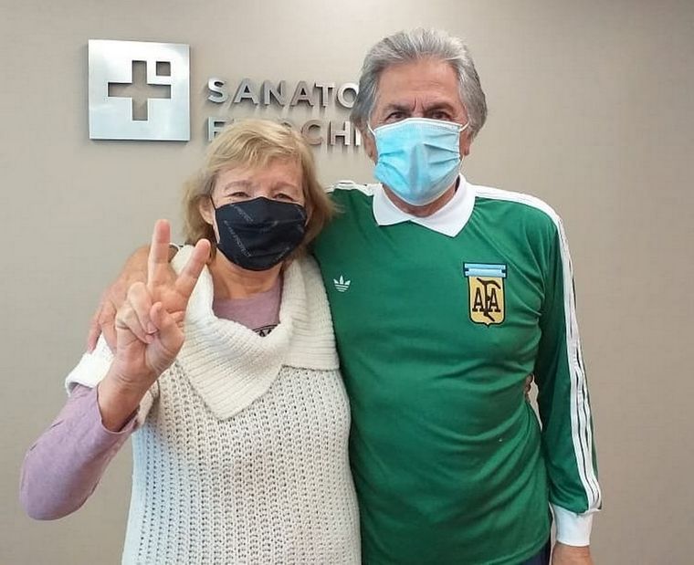 El Pato junto a su esposa Olga Foto: Instagram @patofillol