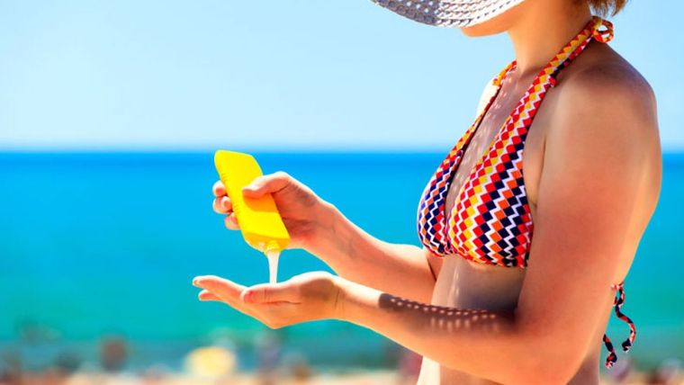 Ana Clara Costa, dermatóloga, brindó una serie de recomendaciones para el uso del protector solar.