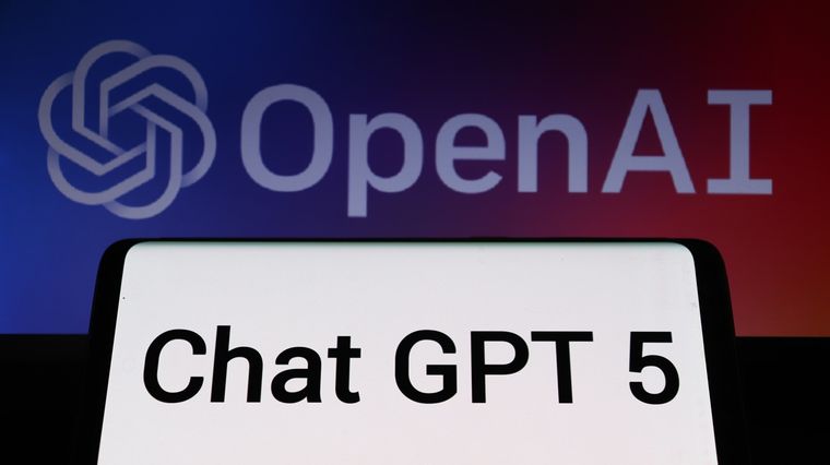 GPT-5 ahora elige solo si usar razonamiento o velocidad, sin que el usuario tenga que decidir. Más práctico, aunque no tan sorprendente. GPT-5 ahora elige solo si usar razonamiento o velocidad, sin que el usuario tenga que decidir. Más práctico, aunque no tan sorprendente.