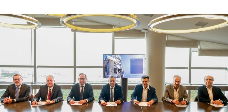 La iniciativa implica una inversión de US$3.000 millones de parte de las siete principales petroleras que operan en el país. Foto: YPF