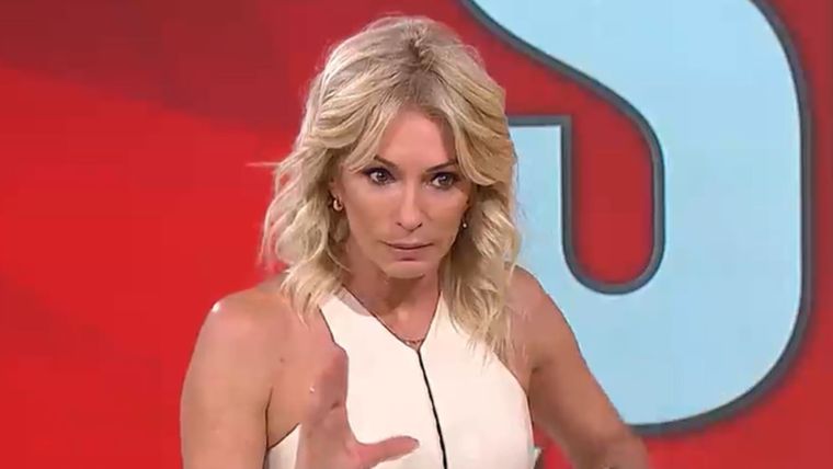 La comunicadora habló sin pelos en la lengua y defendió a Diego Latorre. Foto: captura de video/ América TV.&nbsp;