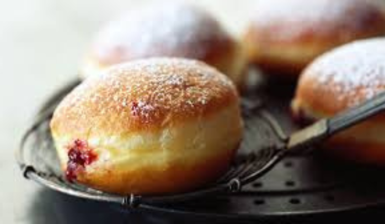 Descubrí la receta de berlinesas rellenas con membrillo al estilo panadería.