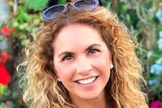 Lucero debutó como cantante en televisión cuando tenía 10 años.