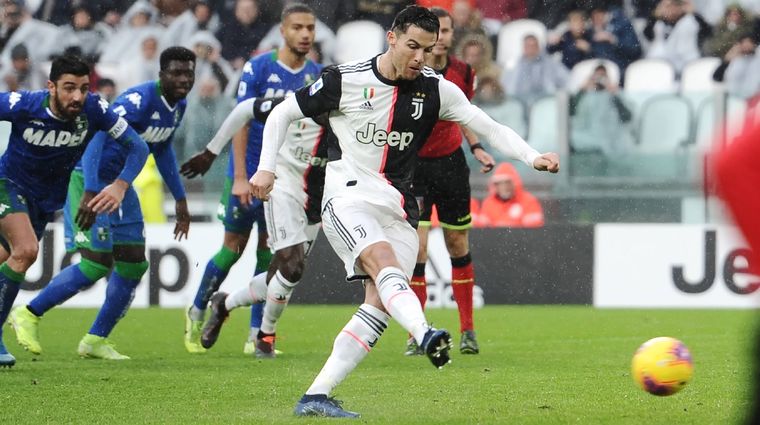 Cristiano Ronaldo marcó el empate de penal. Foto: Juventus FC