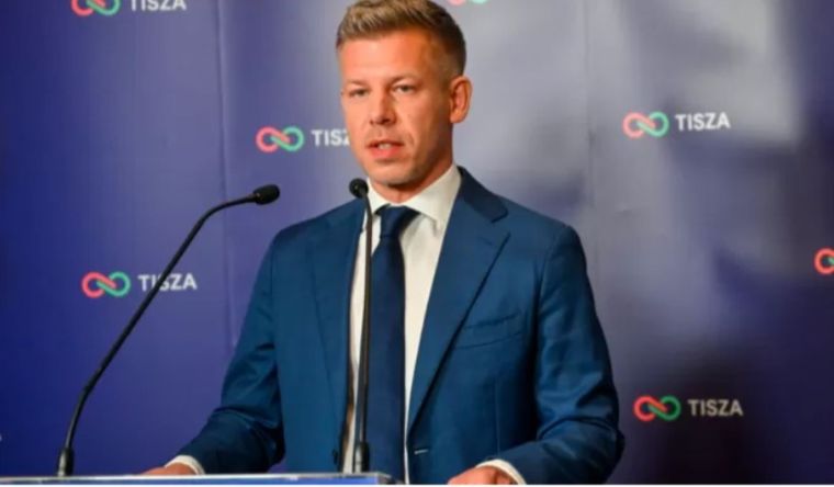 En Hungría, Péter Magyar venció a Víktor Orbán. Foto Efe