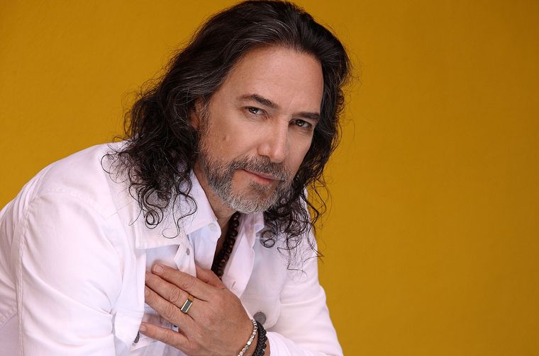 Marco Antonio Solís y su actual esposa Cristy se conocieron durante la grabación de un videoclip de Los Bukis.