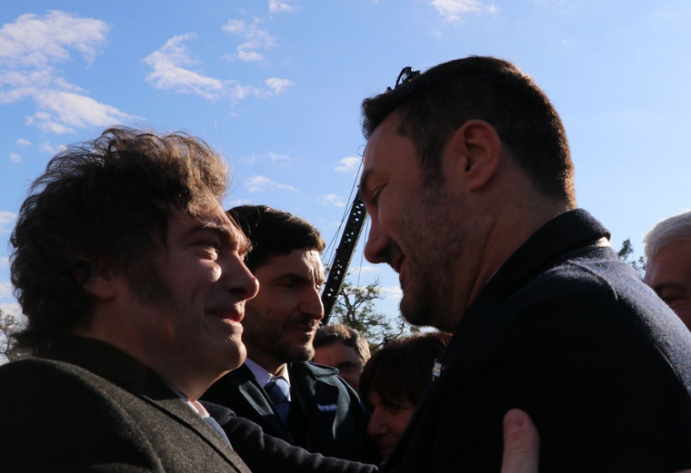 Javier Milei halagó a Luis Petri Foto: X @luispetri