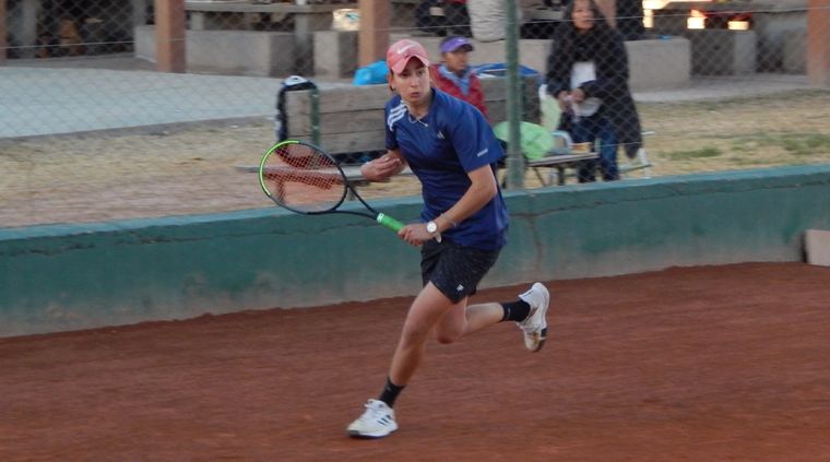 Agustina Badatto Agustina Badatto cayó en singles ante Parrilla pero tendrá revancha en Dobles. Foto: Juan Borsani/MDZ