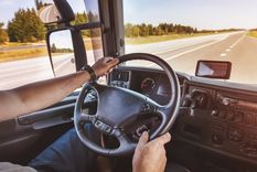 Átomo Supermercados busca trabajadores en Mendoza. Foto: Shutterstock