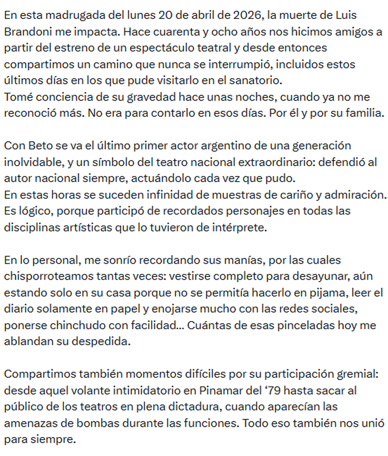 Carlos Rottemberg emocionó a todos con la despedida a Luis Brandoni. Carlos Rottemberg emocionó a todos con la despedida a Luis Brandoni.