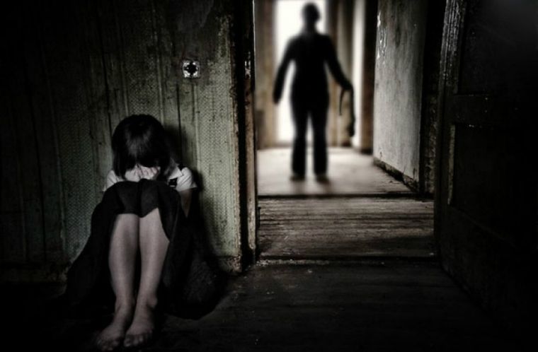 Detenido El agresor habría violado a la niña durante años, pero ahora está tras las rejas.