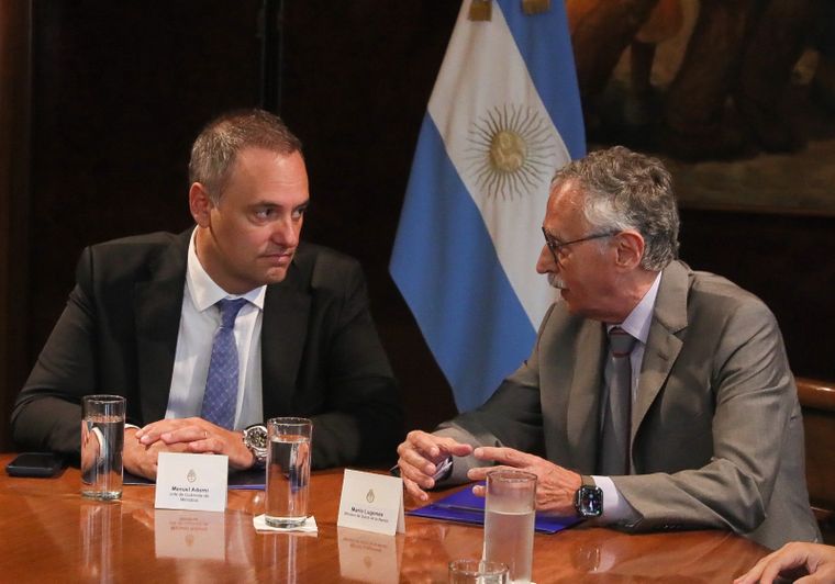 Adorni con Mario Lugones, a finales de febrero