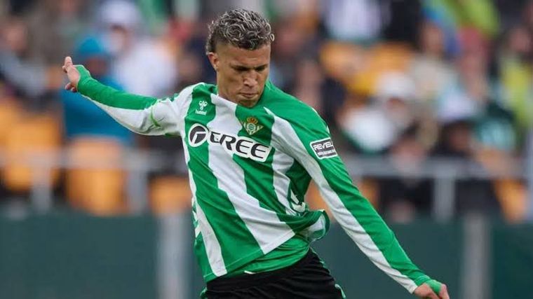 Nelson Deossa, volante del Real Betis, aparece en el radar de River. Nelson Deossa, volante del Real Betis, aparece en el radar de River.