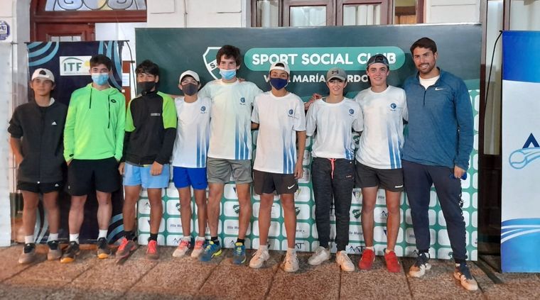 Algunos de los representantes mendocino en Córdoba. Foto: Gentileza