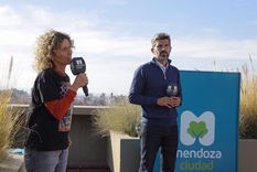 Maru con Ulpiano Suarez. Foto: Municipalidad de la Ciudad de Mendoza Maru con Ulpiano Suarez. Foto: Municipalidad de la Ciudad de Mendoza